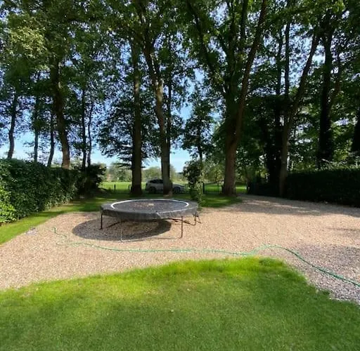 Holiday home Prachtig Met Grote Tuin Op De Veluwe *