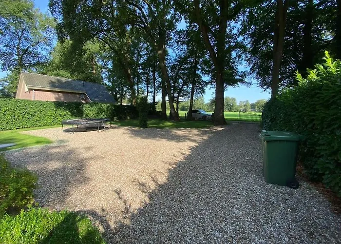 Prachtig Met Grote Tuin Op De Veluwe